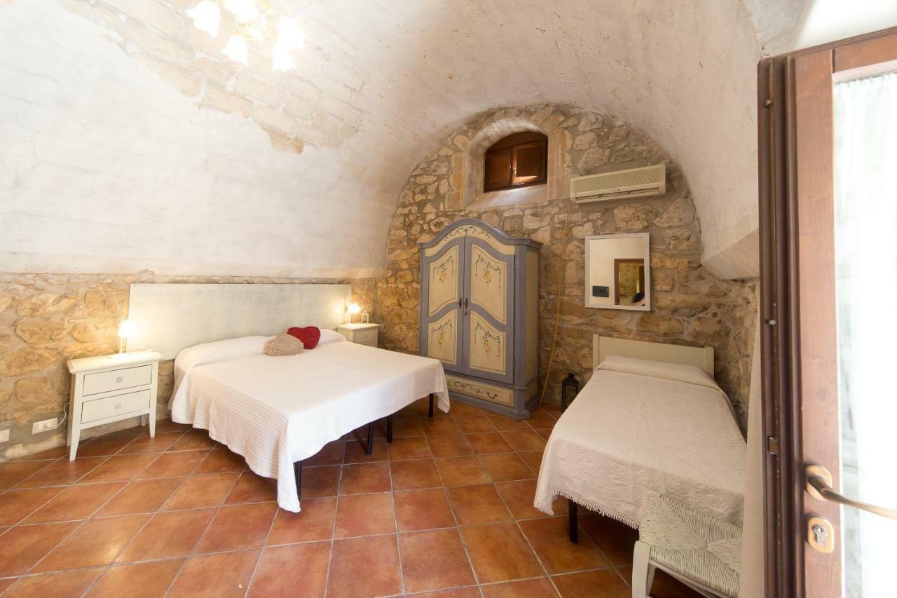 Casale Del Coccio Pensionat Scicli Exteriör bild