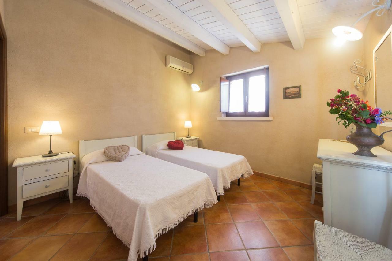 Casale Del Coccio Pensionat Scicli Exteriör bild